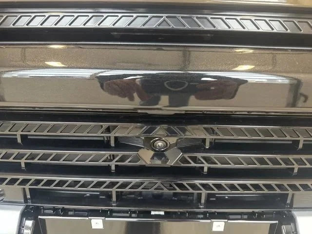 2026 GMC Hummer EV - Image 13 of 18