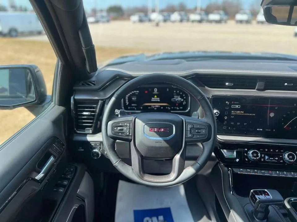 2026 GMC Sierra 5th Gen - Image 17 of 20