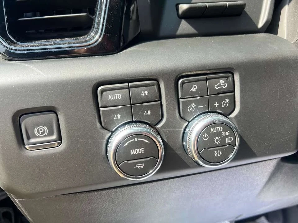 2026 GMC Sierra 5th Gen - Image 14 of 20