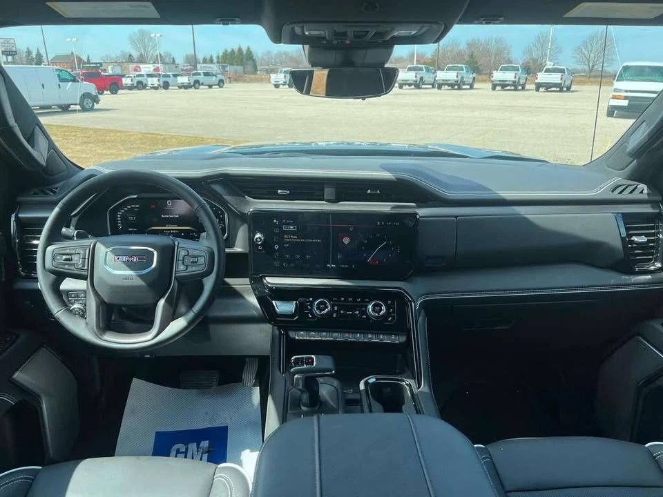 2026 GMC Sierra 5th Gen - Image 16 of 20