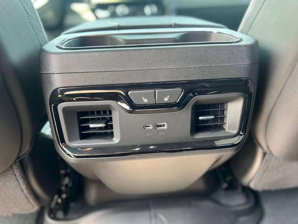 2026 GMC Sierra 5th Gen - Image 19 of 20