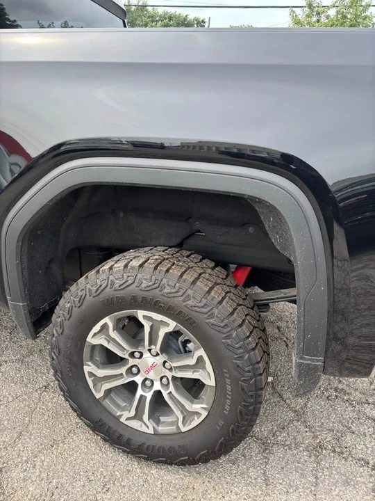 2026 GMC Sierra 5th Gen - Image 7 of 12