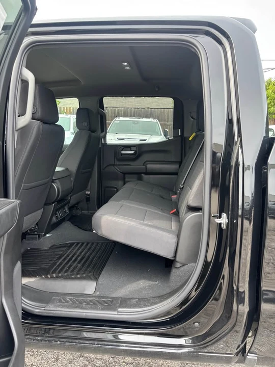 2026 GMC Sierra 5th Gen - Image 8 of 12