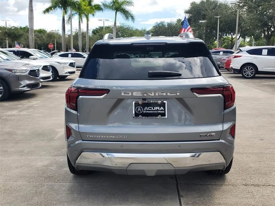 2026 GMC Terrain - Image 17 of 18