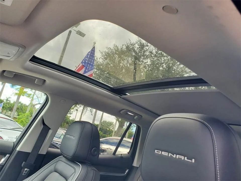 2026 GMC Terrain - Image 5 of 18