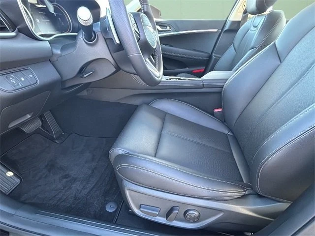 2026 Genesis G70 - Image 10 of 14