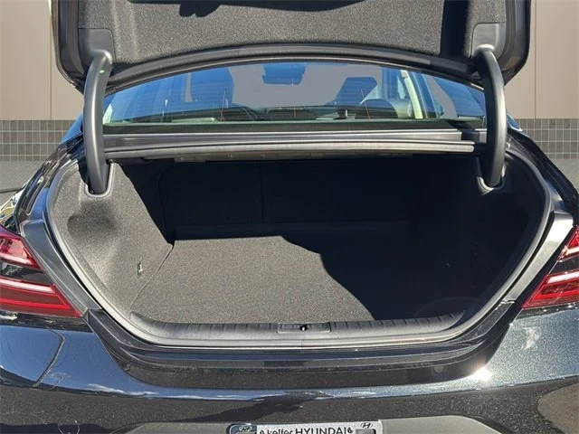 2026 Genesis G70 - Image 8 of 14
