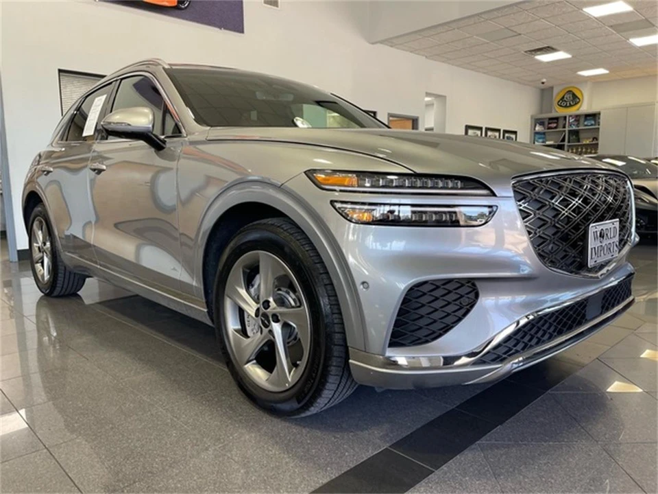 2026 Genesis G70 - Image 7 of 31