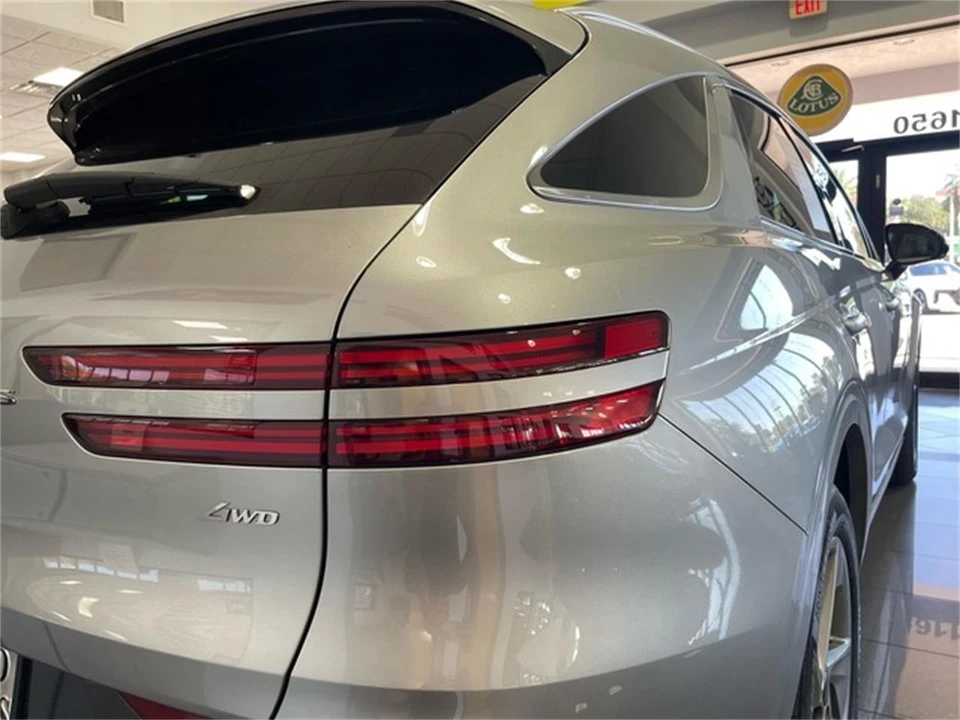 2026 Genesis G70 - Image 17 of 31