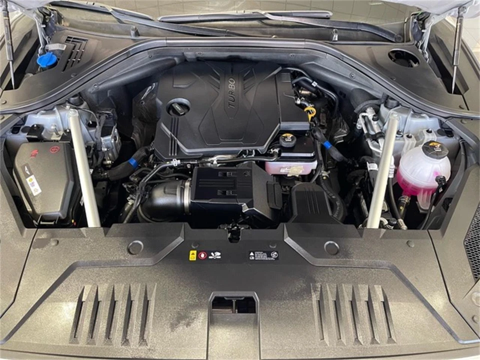 2026 Genesis G70 - Image 19 of 31