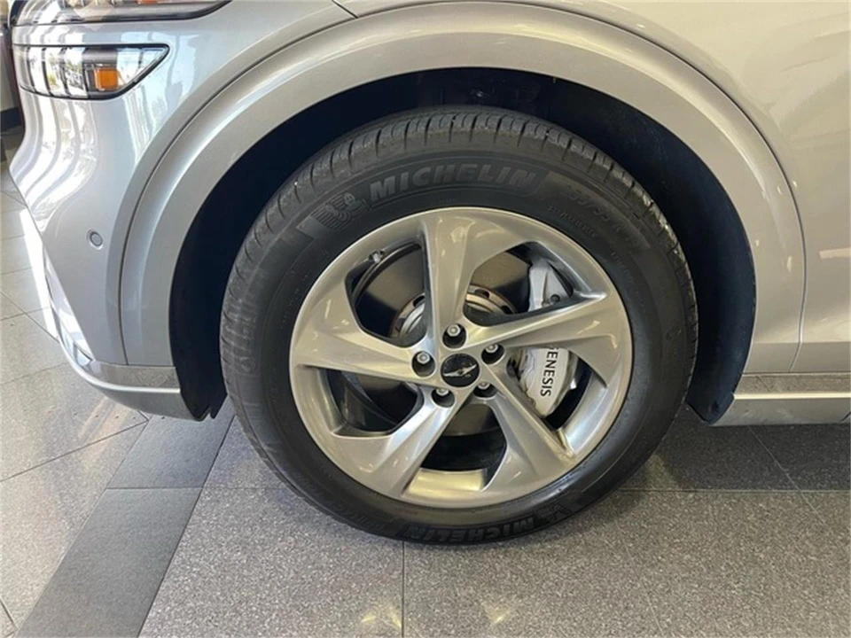 2026 Genesis G70 - Image 20 of 31