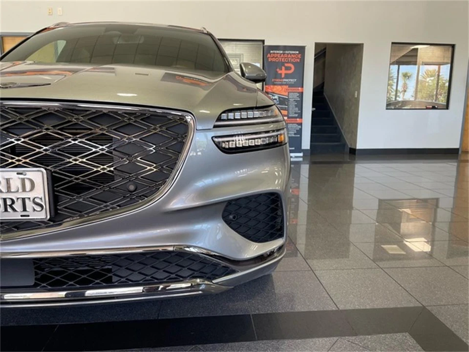 2026 Genesis G70 - Image 10 of 31