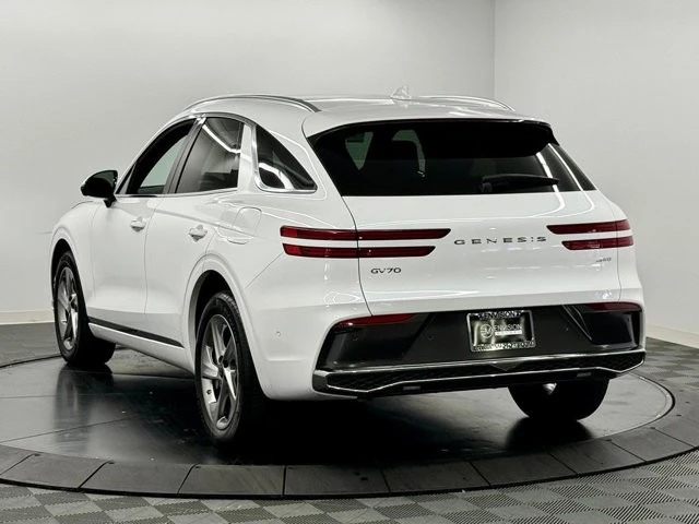 2026 Genesis GV70 - Image 10 of 21