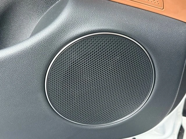 2026 Genesis GV70 - Image 21 of 21