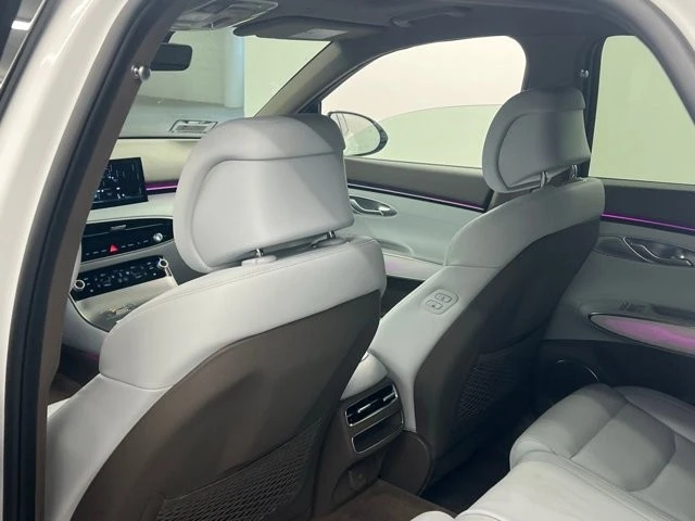 2026 Genesis GV70 - Image 14 of 14