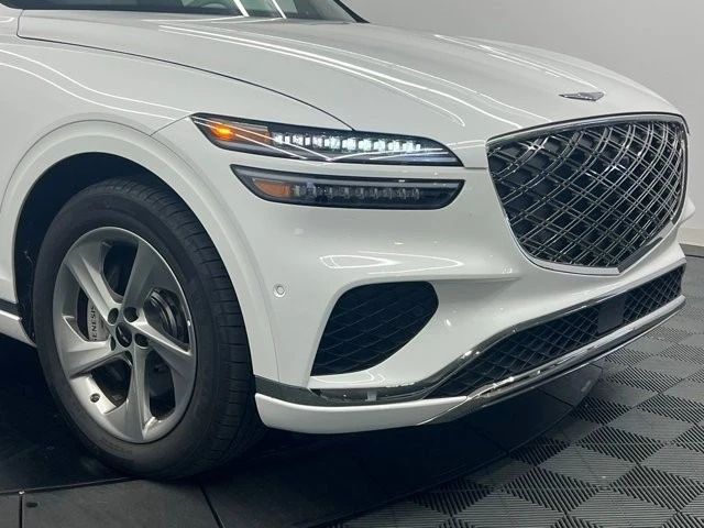 2026 Genesis GV70 - Image 6 of 14