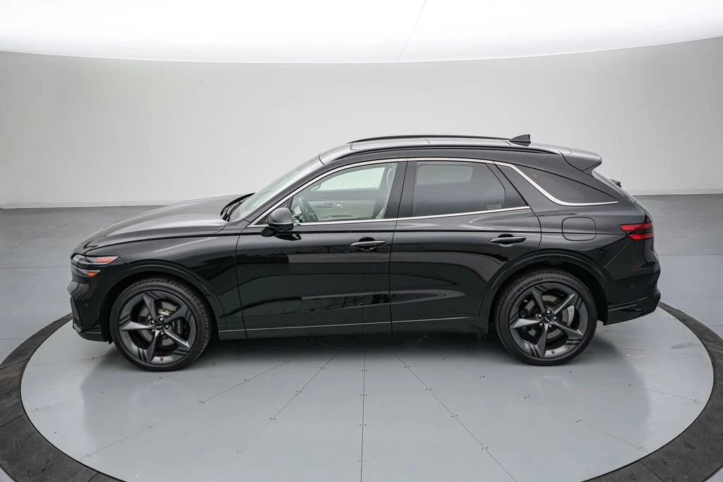 2026 Genesis GV70 - Image 8 of 21