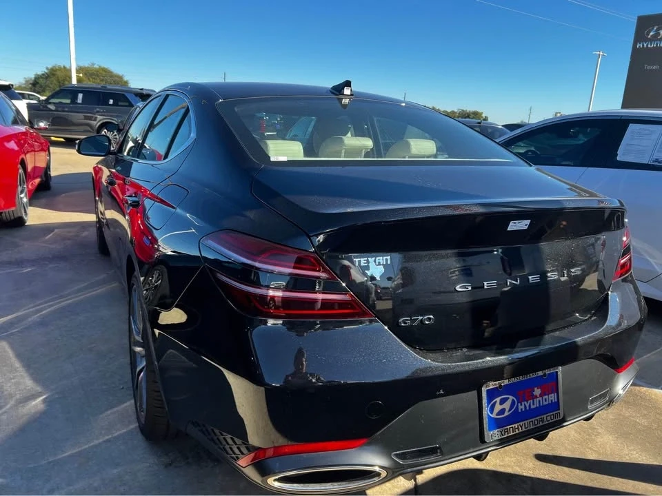 2026 Genesis G70 - Image 3 of 13