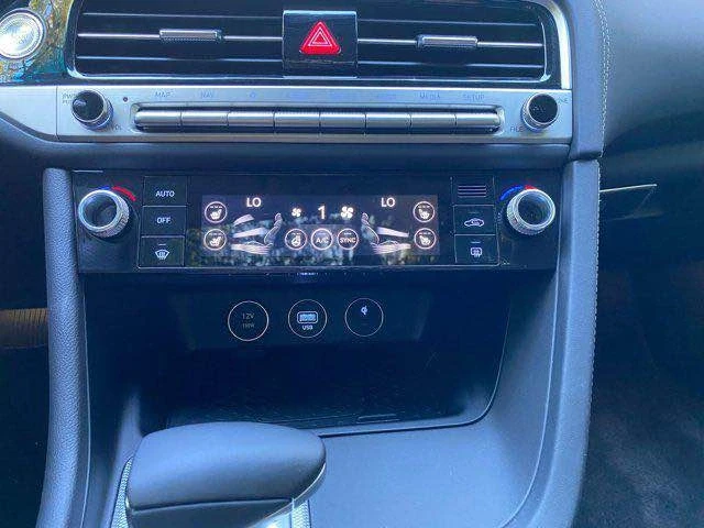 2026 Genesis G70 - Image 6 of 10
