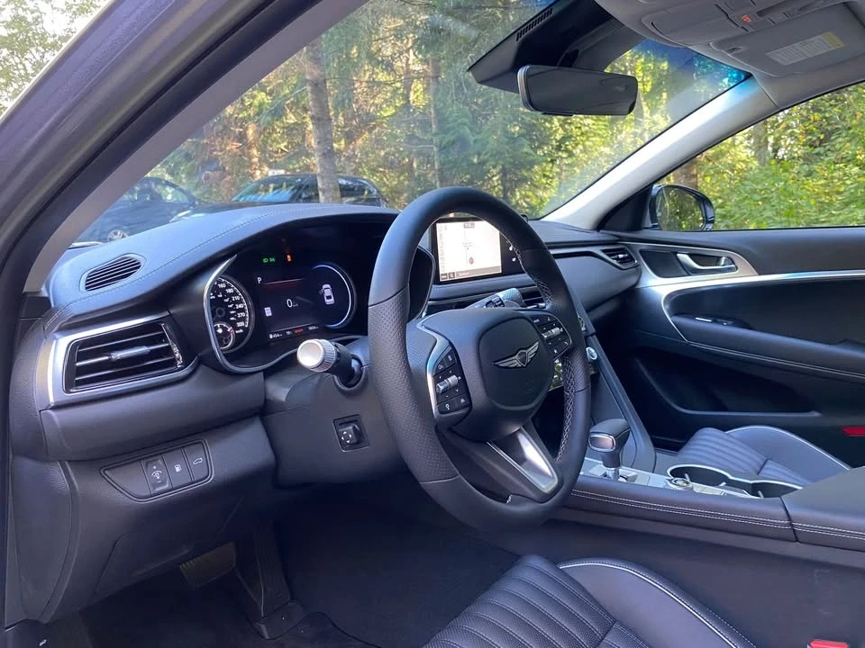2026 Genesis G70 - Image 8 of 19