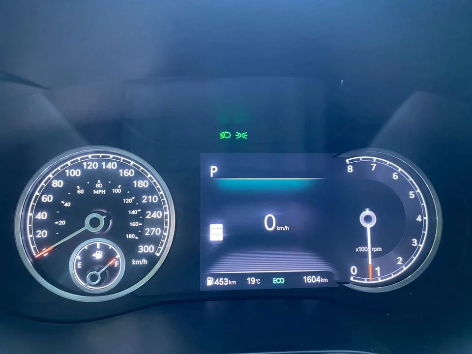 2026 Genesis G70 - Image 14 of 19