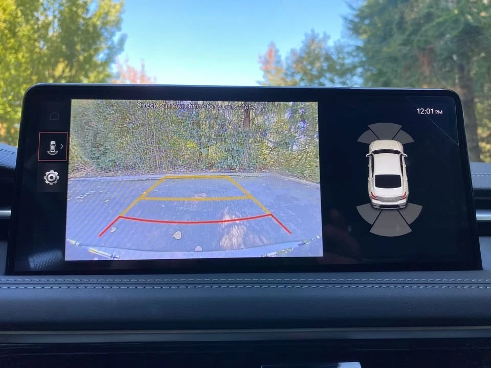 2026 Genesis G70 - Image 15 of 19