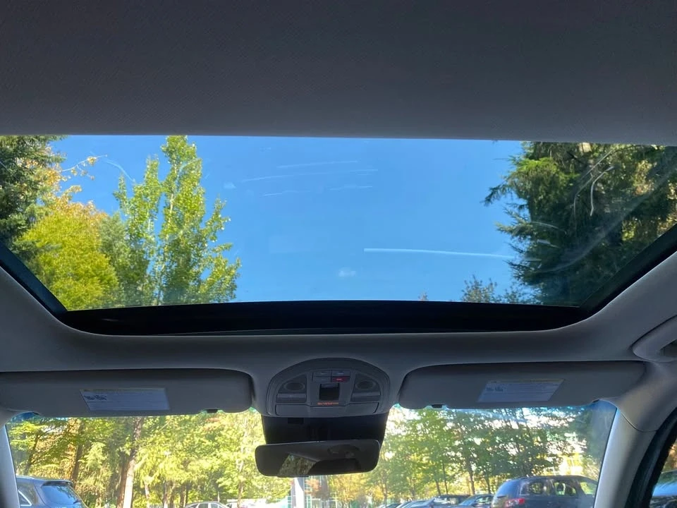 2026 Genesis G70 - Image 17 of 19