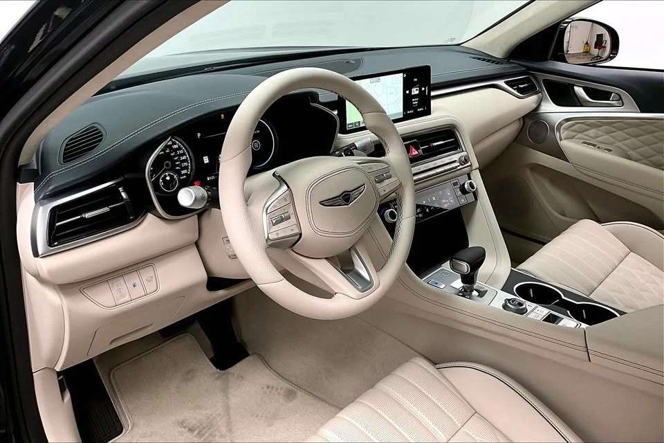 2026 Genesis G70 - Image 4 of 9