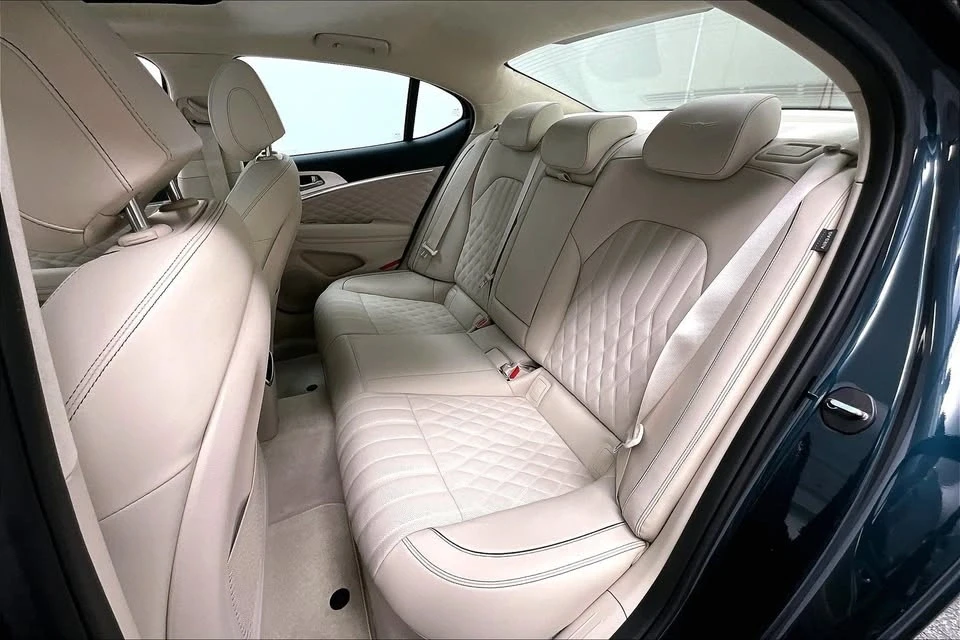 2026 Genesis G70 - Image 8 of 9