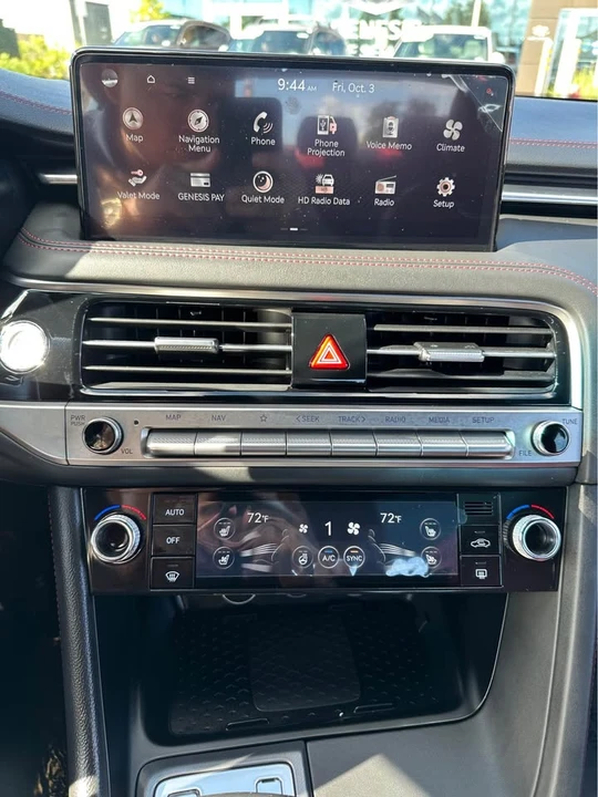 2026 Genesis G70 - Image 10 of 20