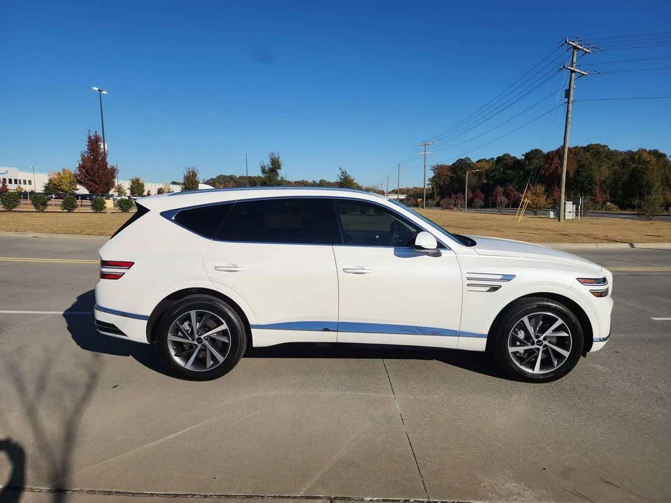 2026 Genesis GV80 - Image 3 of 12