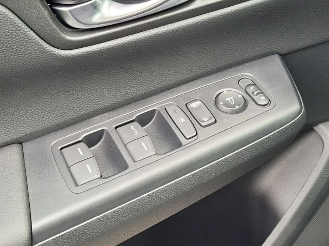 2026 Honda CR-V 6th Gen - Image 16 of 21