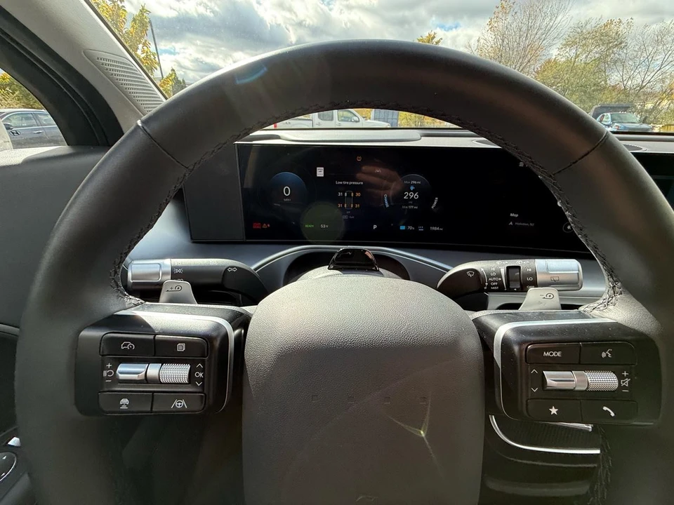 2026 Hyundai Ioniq 9 - Image 30 of 31