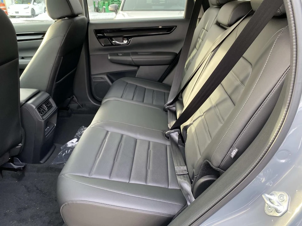 2026 Honda CR-V 6th Gen - Image 8 of 18