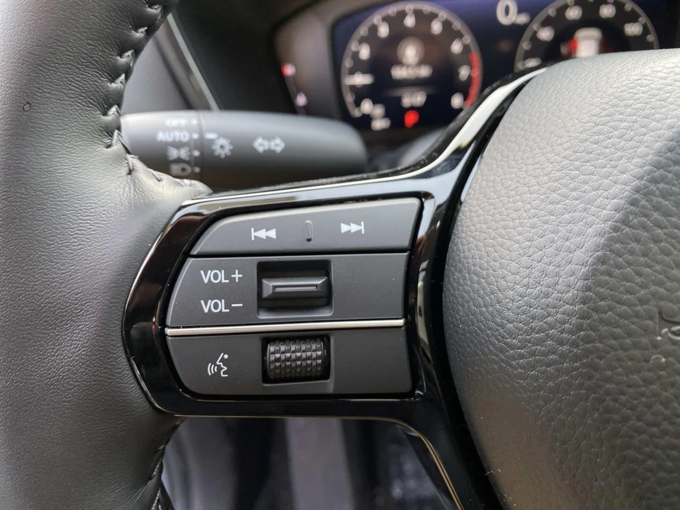 2026 Honda CR-V 6th Gen - Image 17 of 18