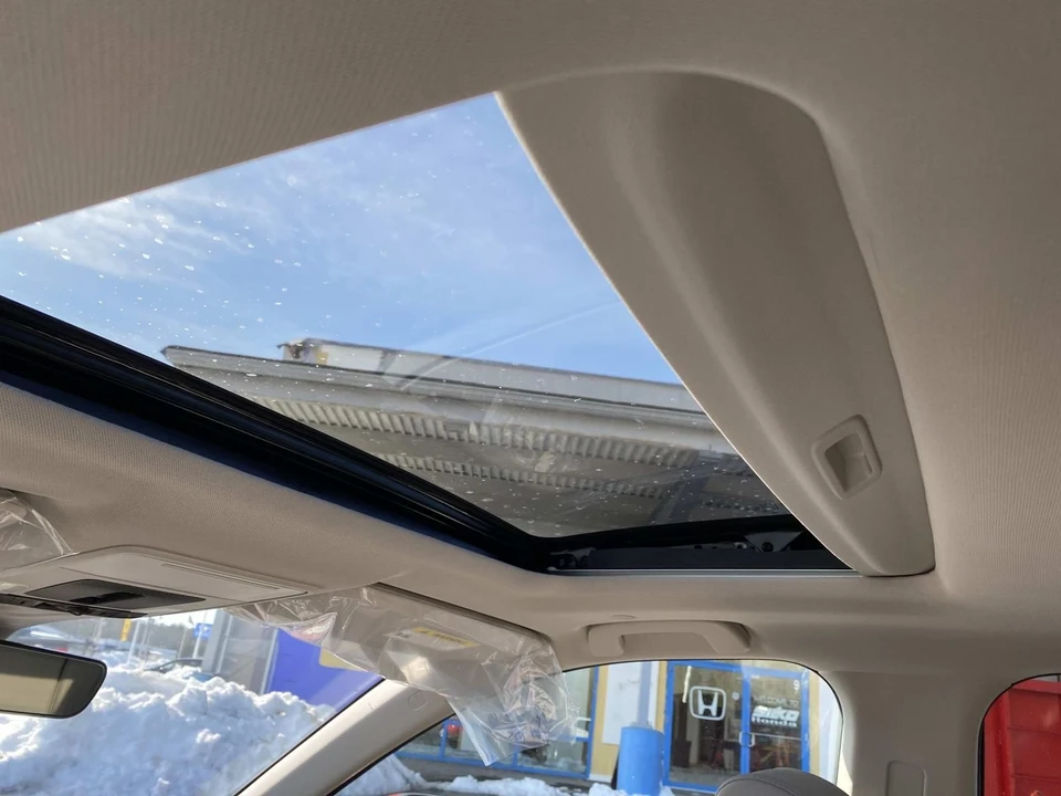 2026 Honda CR-V 6th Gen - Image 9 of 16