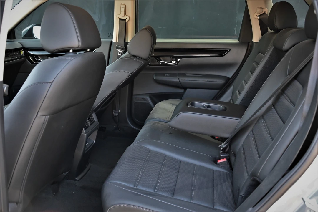 2026 Honda CR-V 6th Gen - Image 17 of 19