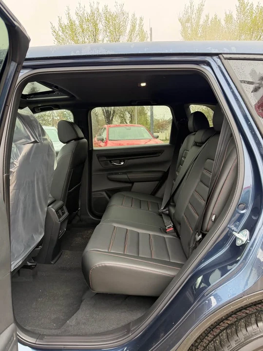 2026 Honda CR-V 6th Gen - Image 14 of 18