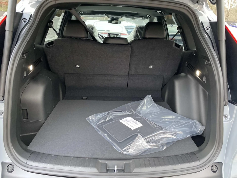 2026 Honda CR-V 6th Gen - Image 6 of 18