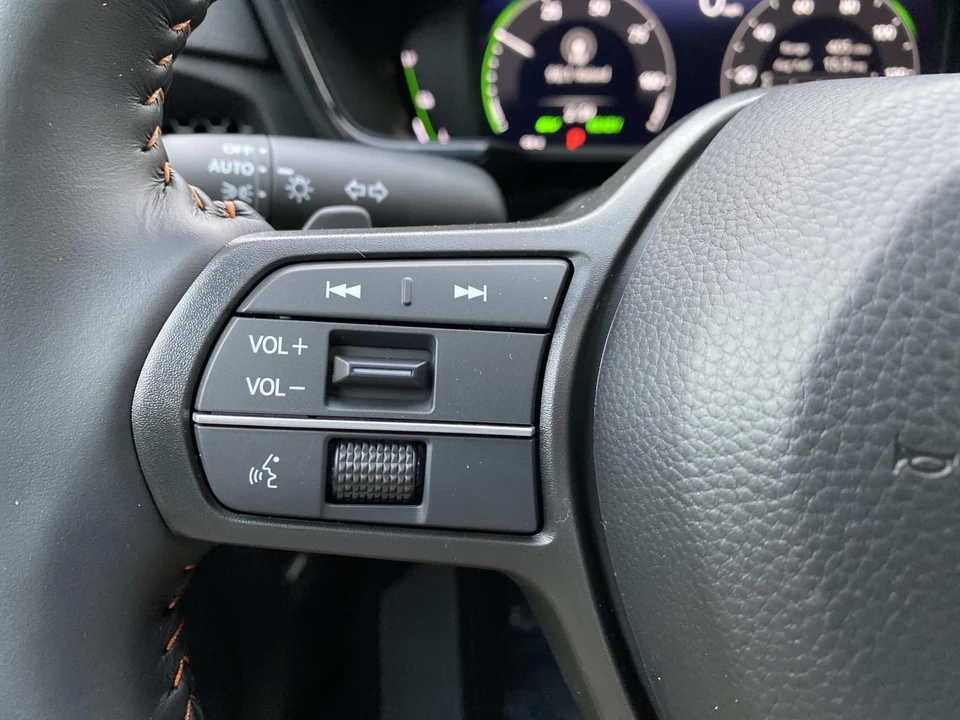 2026 Honda CR-V 6th Gen - Image 16 of 18