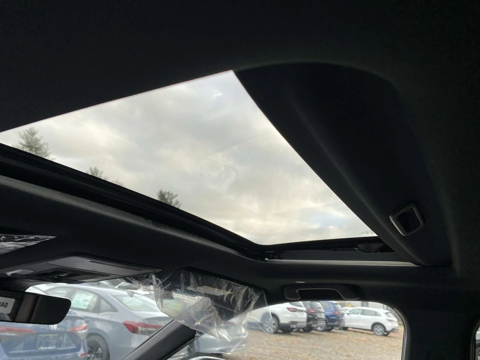 2026 Honda CR-V 6th Gen - Image 9 of 18