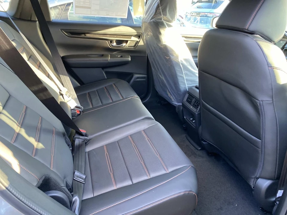 2026 Honda CR-V 6th Gen - Image 5 of 16