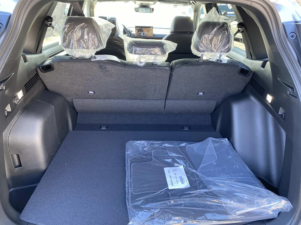 2026 Honda CR-V 6th Gen - Image 5 of 16