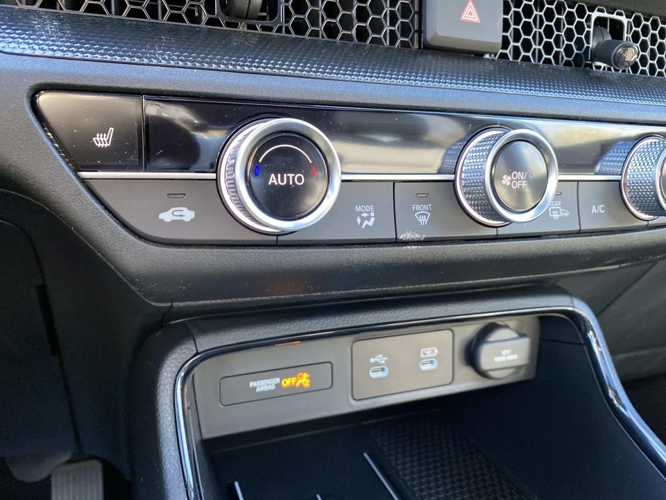 2026 Honda CR-V 6th Gen - Image 12 of 16