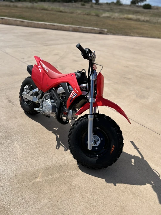 2026 Honda CRF - Image 4 of 31