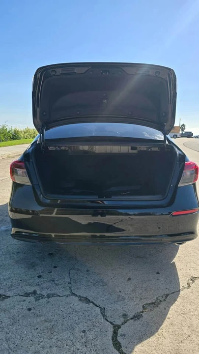 2026 Honda Civic 11th Gen - Image 12 of 15