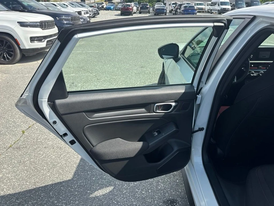 2026 Honda Civic 11th Gen - Image 28 of 31