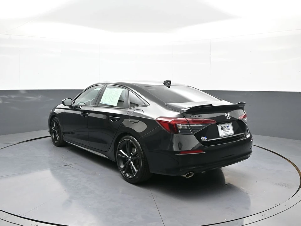 2026 Honda Civic 11th Gen - Image 8 of 31