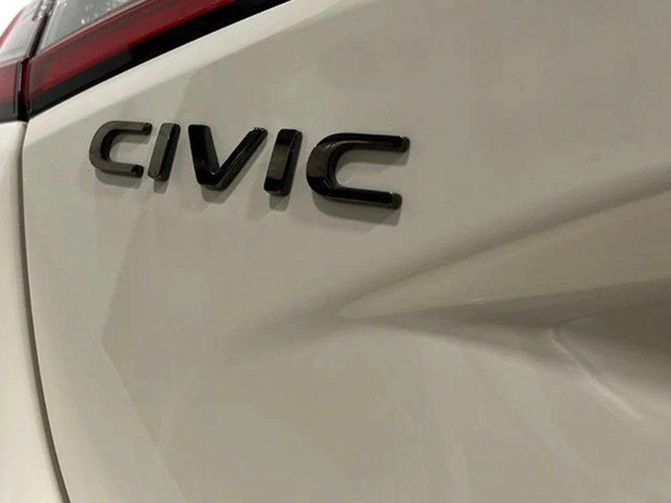 2026 Honda FL5 Civic Type R - Image 5 of 31