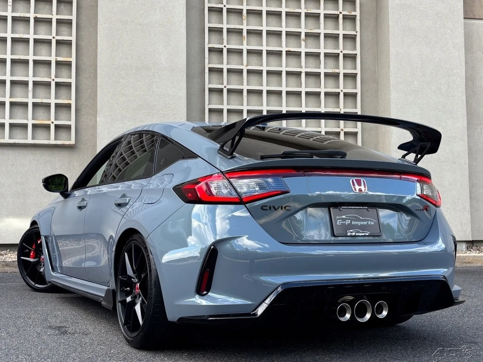 2026 Honda FL5 Civic Type R - Image 20 of 24